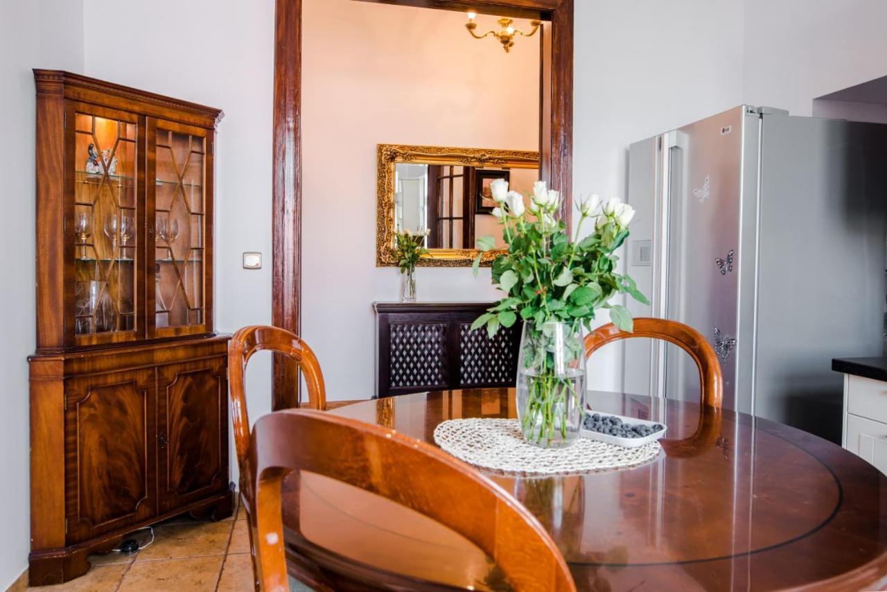 Halby Luxury Rooms Chmielna 73B Warsaw Luaran gambar